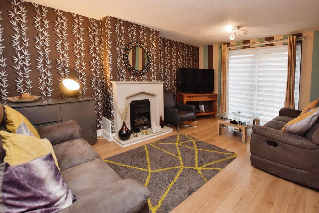 Rostherne Road, Sale, Greater Manchester, M33 4 bed semidetached house