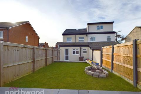 2 bedroom semi-detached house for sale, Norwood Road, Southport, PR8