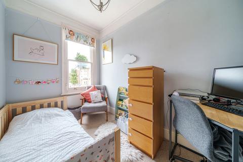 43c Grange Park, London, W5 3PR