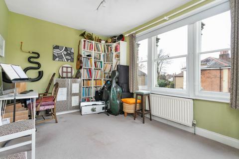3 bedroom end of terrace house for sale, Mornington Road, London E11