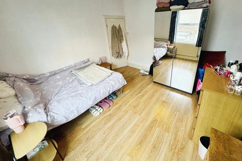 undefined, Cedar Grove, Manchester, Greater Manchester, M14