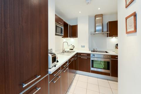1 bedroom apartment for sale, Albert Embankment, Lambeth, London, SE1