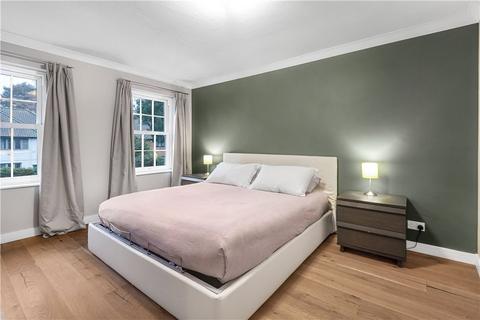 4 bedroom detached house for sale, Woking, Surrey GU21