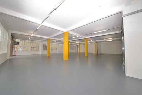 Industrial unit to rent, Wembley HA9