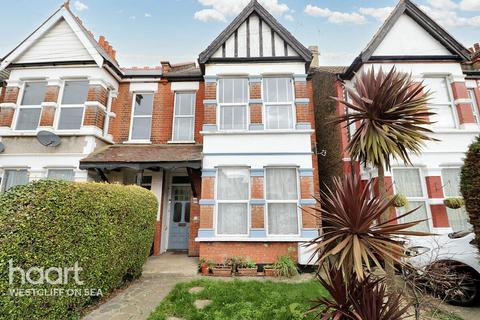 2 bedroom flat for sale, Albion Road, Westcliff-On-Sea