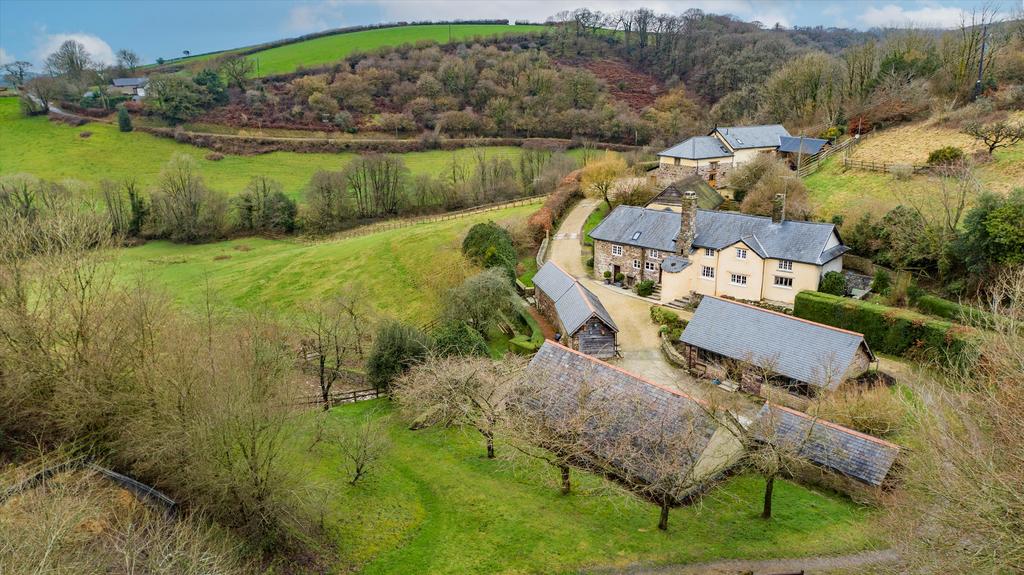 West Anstey, South Molton, Devon, EX36 5 bed detached house for sale