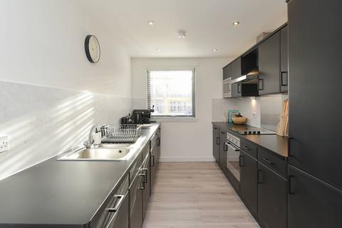 30/2 Abbey Lane, Edinburgh, EH8 8JH