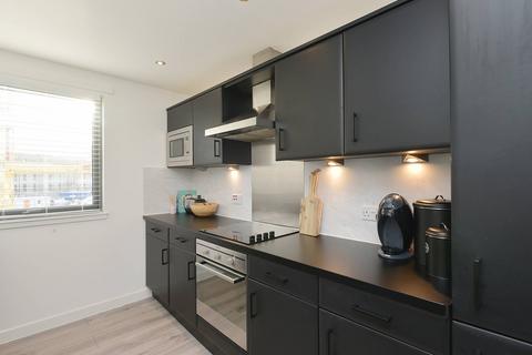 30/2 Abbey Lane, Edinburgh, EH8 8JH