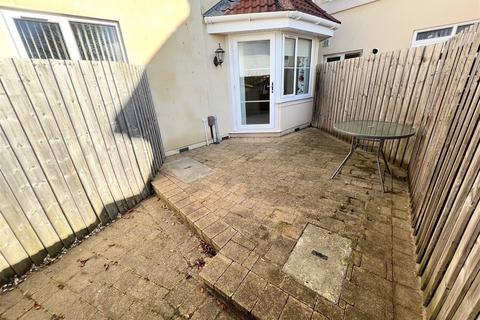 1, Seaford Sands, 17 Roundham Road, Paignton, TQ4 6DN