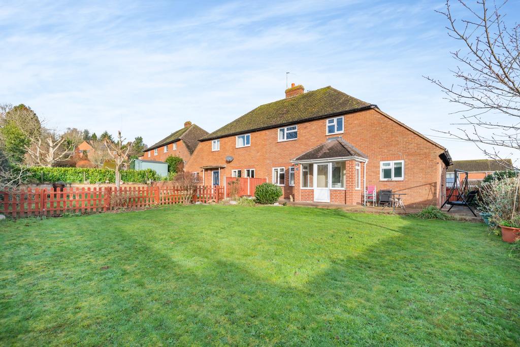 Ridgeway Crescent, Whitchurch, RossonWye 3 bed semidetached house