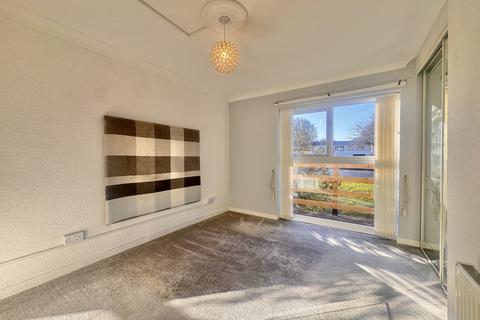 2 bedroom flat for sale, Howard Court, Pontypridd Road, Barry