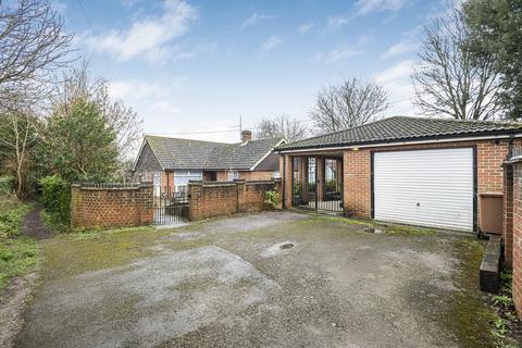 4 bedroom detached bungalow for sale - Lawson Lane, Chilton, OX11