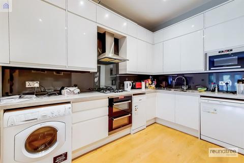 2 bedroom flat for sale, Sunningfields Road, Hendon NW4