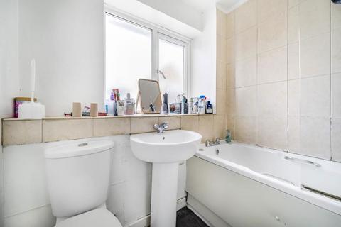 3 bedroom property for sale, Etwell Place, Surrey, Surbiton, KT5 8SF