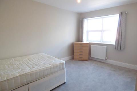 Studio to rent - Boundary Road, Hove, East Sussex