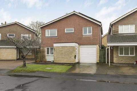 2 Styles Close, Marsh Gibbon, Bicester, OX27 0ER