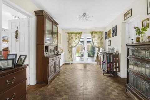 2 Styles Close, Marsh Gibbon, Bicester, OX27 0ER
