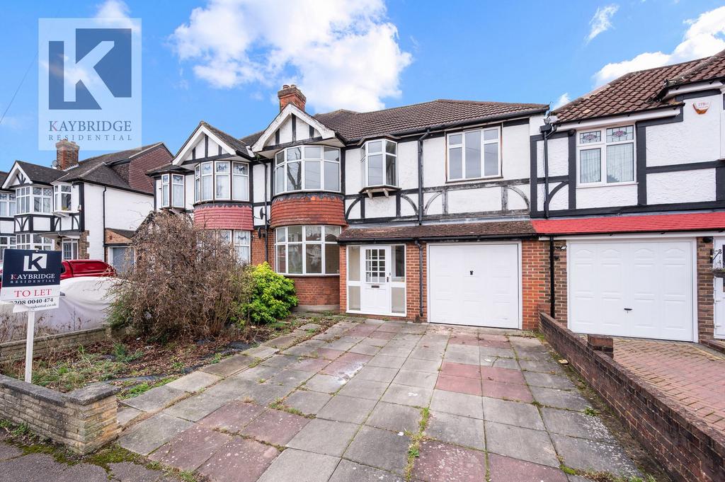 Stoneleigh Avenue, Worcester Park, KT4 4 bed semidetached house to