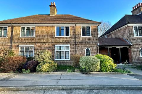 43 Southend Road, Beckenham, BR3 1SP