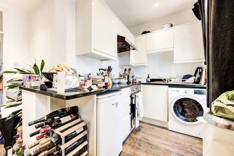 1 bedroom flat for sale, Danehurst Street, Munster Village, London, SW6