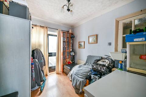 54 Lichfield Road, Hounslow, TW4 6HS