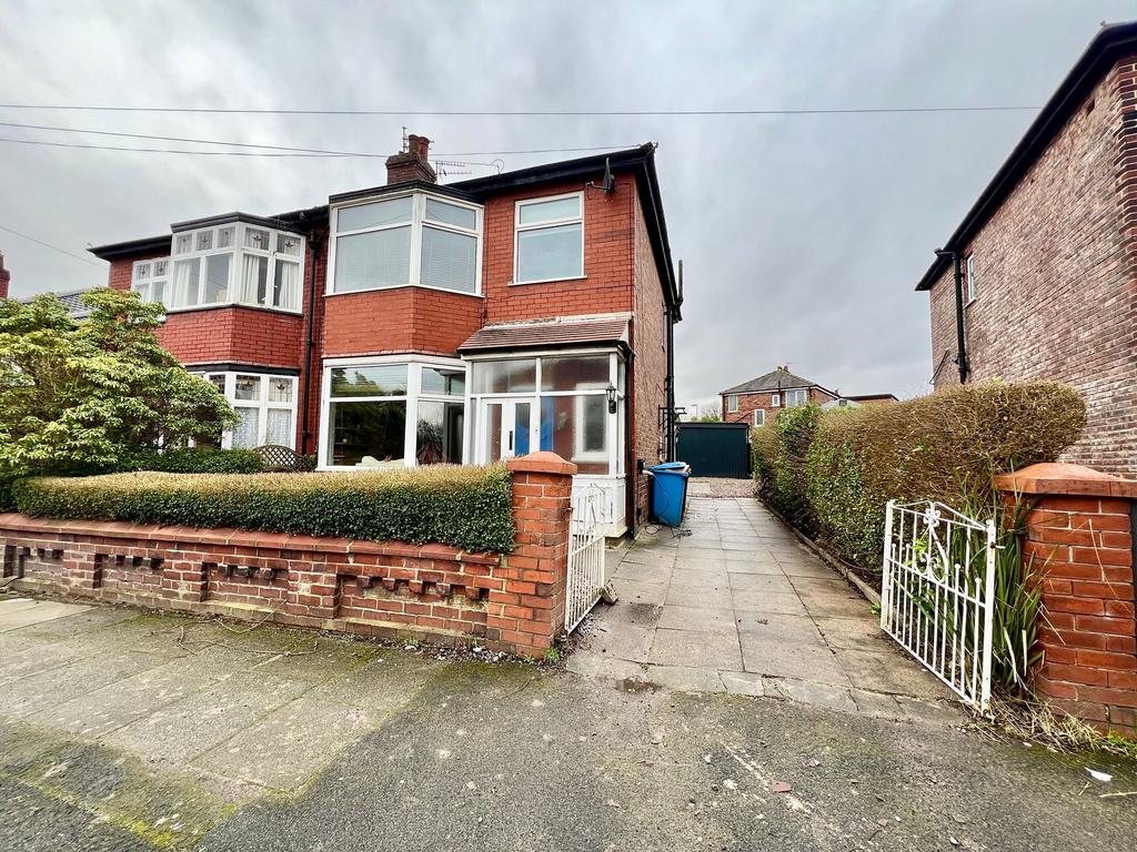 Trevor Road, Swinton, M27 3 bed semidetached house for sale £375,000