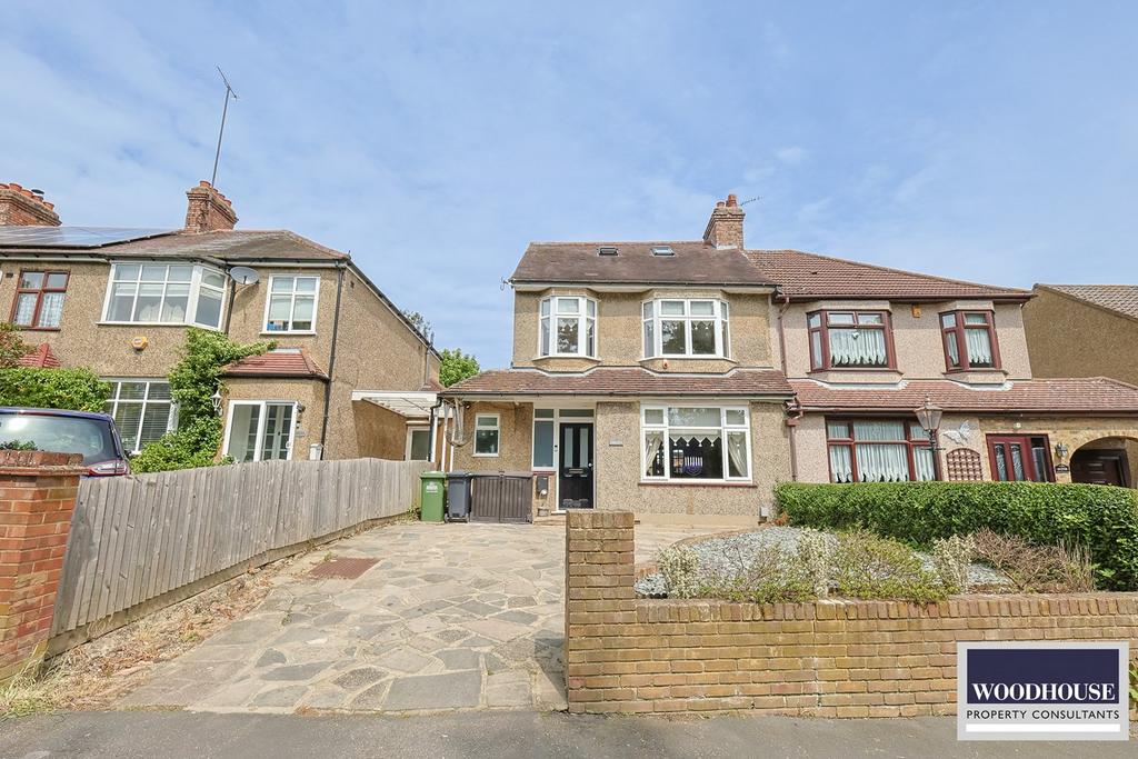 Barrow Lane, West Cheshunt EN7 4 bed semidetached house for sale £