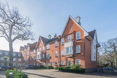 3 bedroom flat for sale - Fishers Close, Streatham Hill, London, SW16