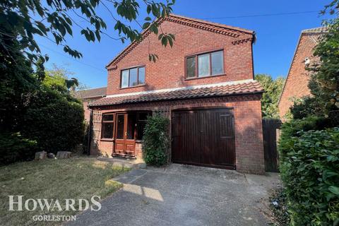 4 bedroom detached house for sale, Broom Gardens, Belton