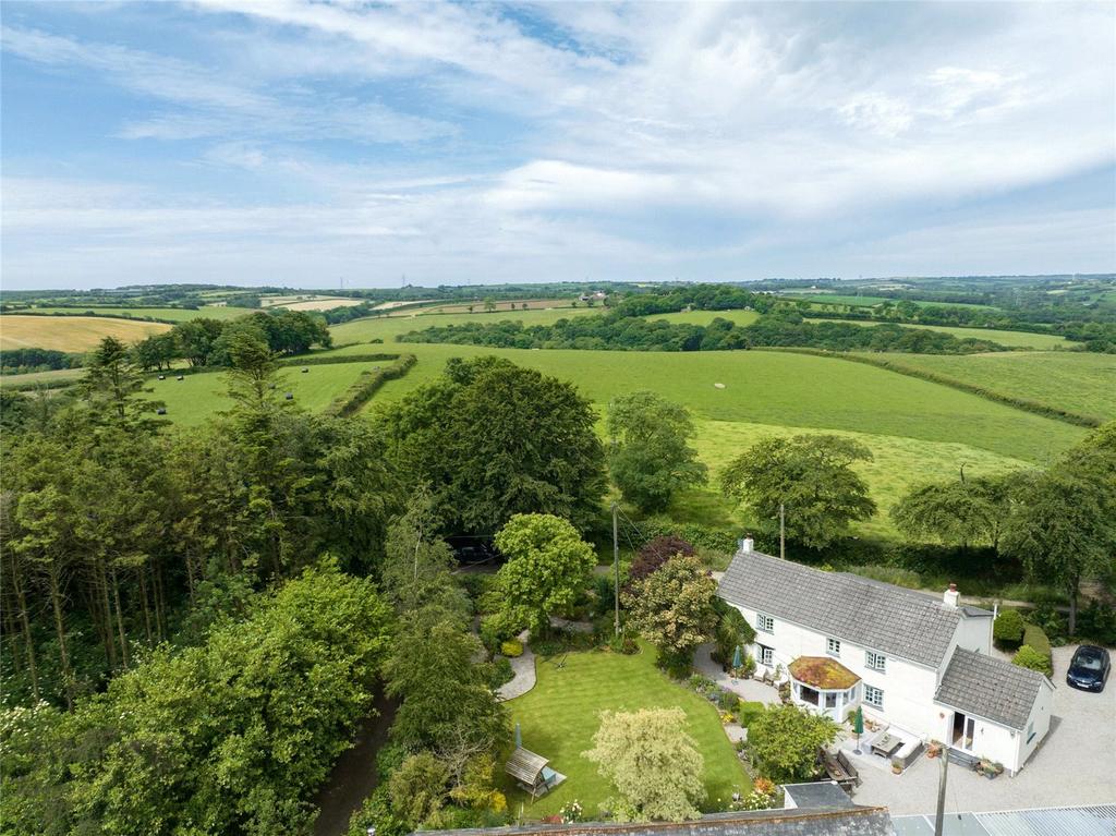 Holsworthy, Devon EX22 3 bed detached house for sale £625,000
