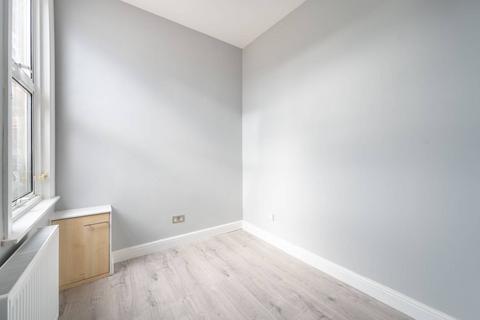 Flat C, 27 Keyes Road, London, NW2 3XB