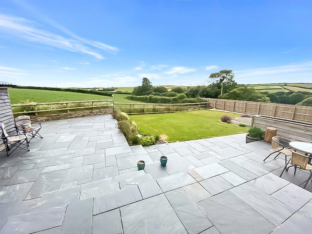 Bodmin, Cornwall PL30 5 bed detached house for sale £675,000
