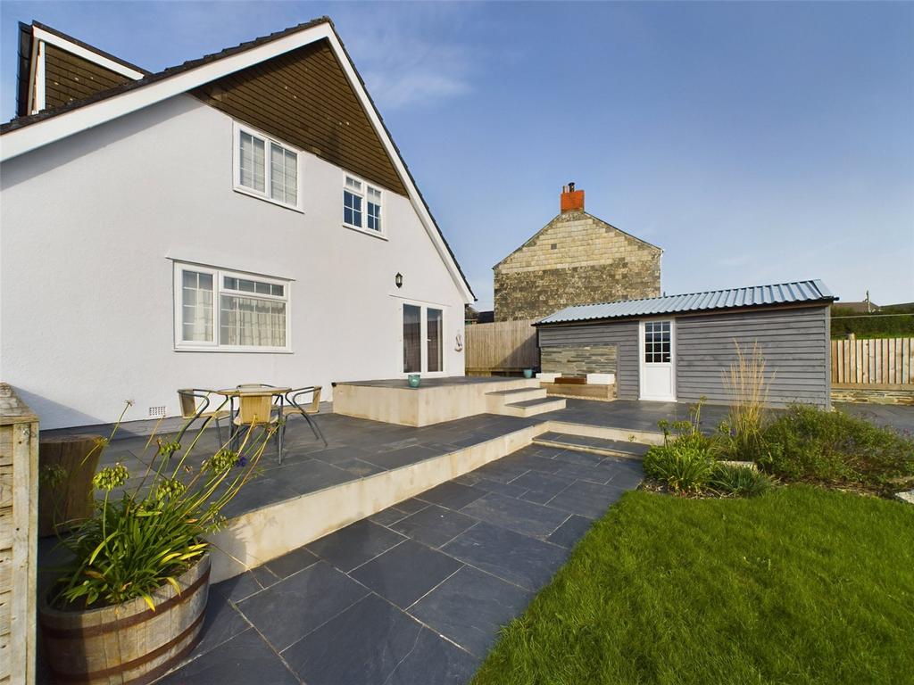 Bodmin, Cornwall PL30 5 bed detached house for sale £675,000