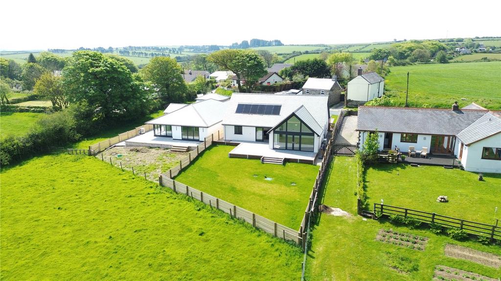 Tremail, Cornwall PL32 4 bed bungalow for sale £525,000