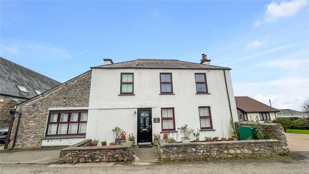 Liskeard, Cornwall PL14 4 bed detached house for sale - £425,000