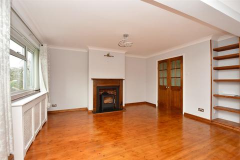 49 Castlefields, Istead Rise, Gravesend, DA13 9EJ