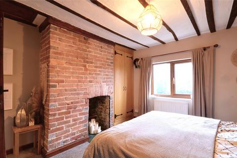 48 Maypole Road, Ashurst Wood, East Grinstead, RH19 3QY