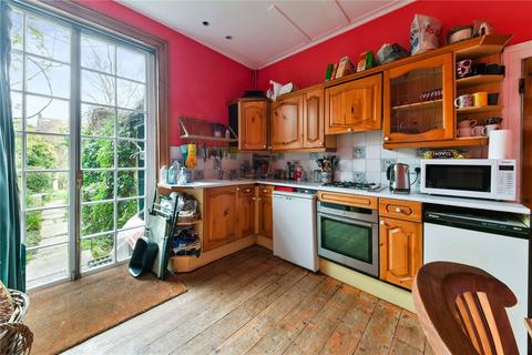 74 Lenthall Road, London, E8 3JN