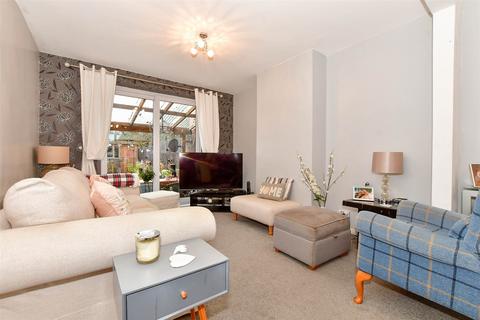 3 bedroom semi-detached house for sale - High Grove, London