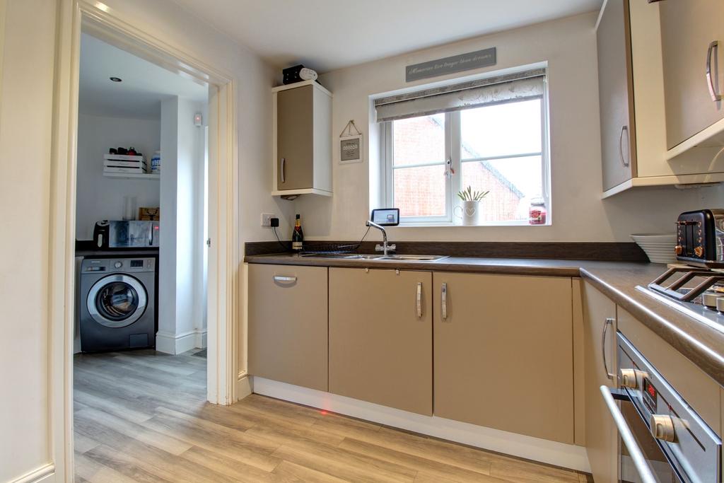 Baum Drive, Mountsorrel, LE12 3 bed detached house for sale £325,000
