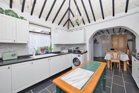 42 Godwin Road, Cliftonville, Margate, CT9 2HF