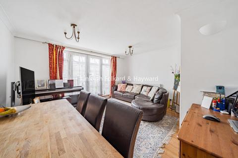9 Thirlmere Rise, Bromley, BR1 4HY