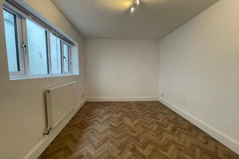 2 bedroom apartment to rent, St Georges Road, Brighton, BN2 1EF