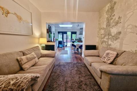 2 bedroom apartment to rent, Goldstone Villas, Hove, BN3 3RW