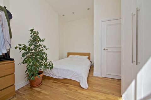 1 bedroom flat to rent, Regents Park Road, Primrose Hill NW1