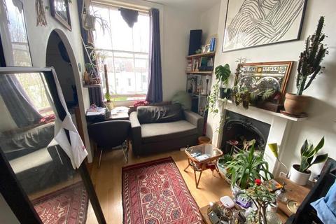 Studio to rent, Lansdowne Place, Hove, East Sussex, BN3 1FL