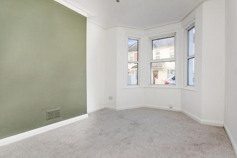 1 bedroom in a house share to rent, Beltring Road, Eastbourne, East Sussex, BN22 8JH