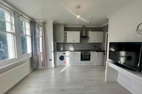 2 bedroom apartment to rent, Wilbury Villas, Hove, BN3 6GB