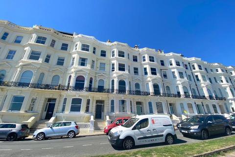 4 bedroom flat to rent, Medina Terrace, Hove, East Sussex, BN3 2WL