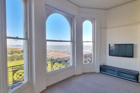 4 bedroom flat to rent, Medina Terrace, Hove, East Sussex, BN3 2WL